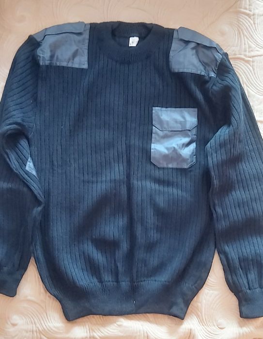 Продам      ватник           брюки.