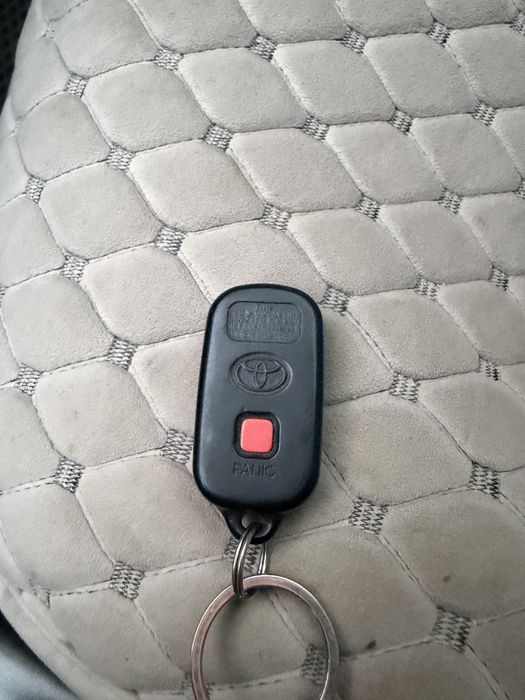Продаётся Тойота Камри
