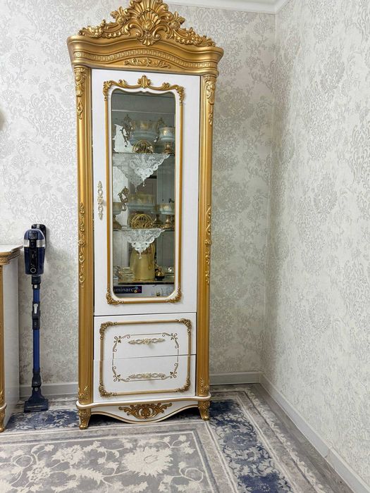 Комод и пенал сотилади,продается