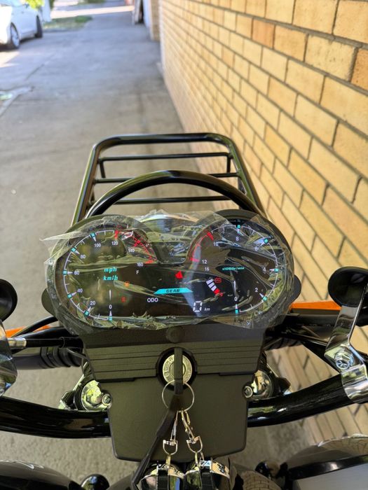 Мотоцикл GSX Сузуки 200 куб.