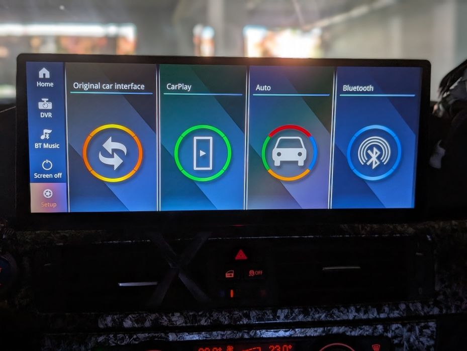 BMW E90 navigatie CIC moderna 12.3 inch