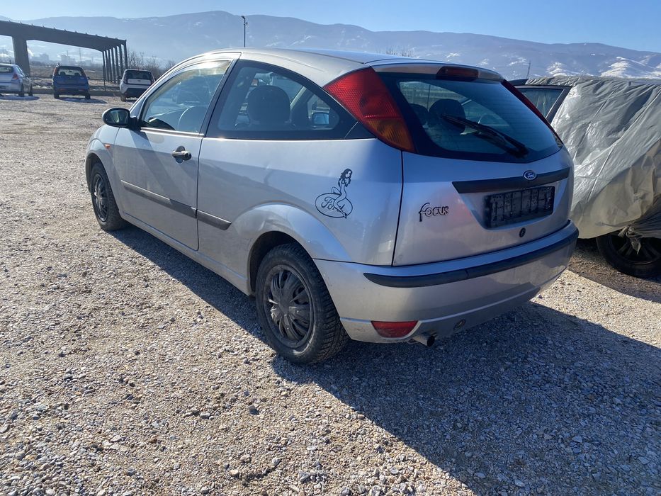 Форд фокус 1.6 на части
