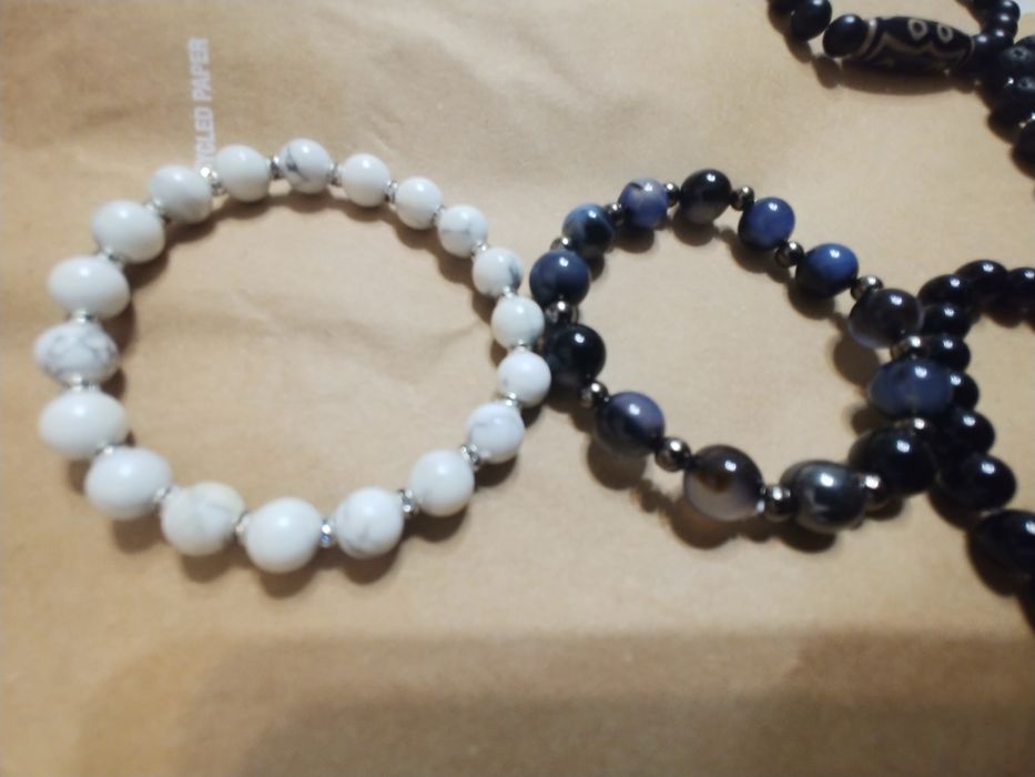 Браслеты каменные