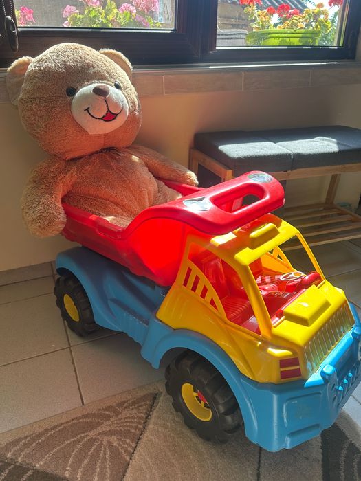 Голямо плюшено мече