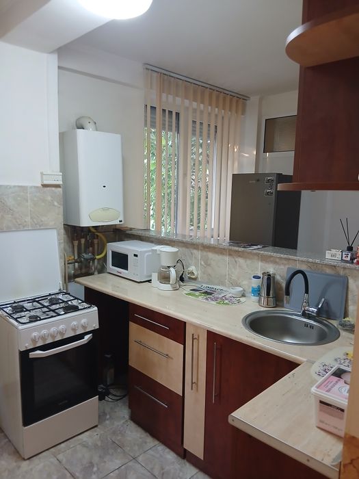 Se inchiriaza  Garsoniera 37m parter inalt
