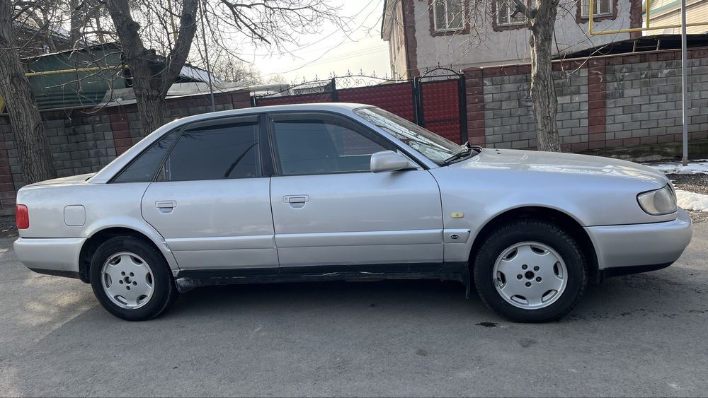 Продам Audi C4,2.8