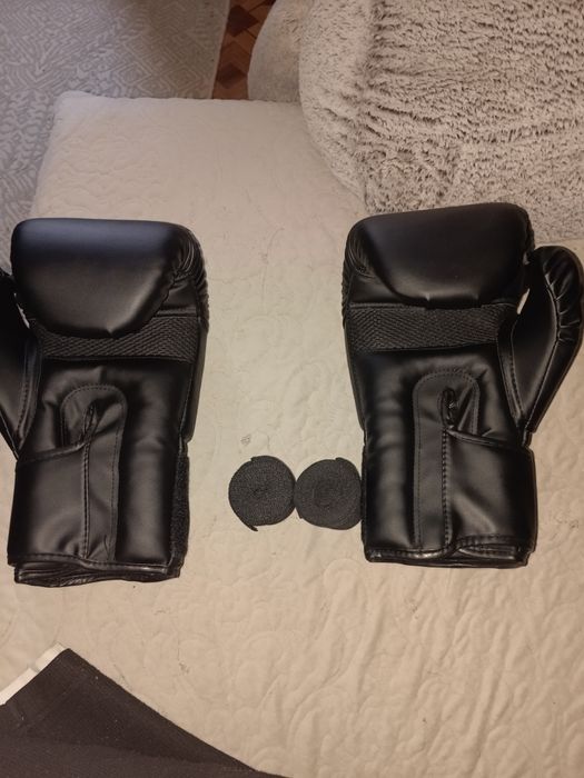 Перчатки для бокса