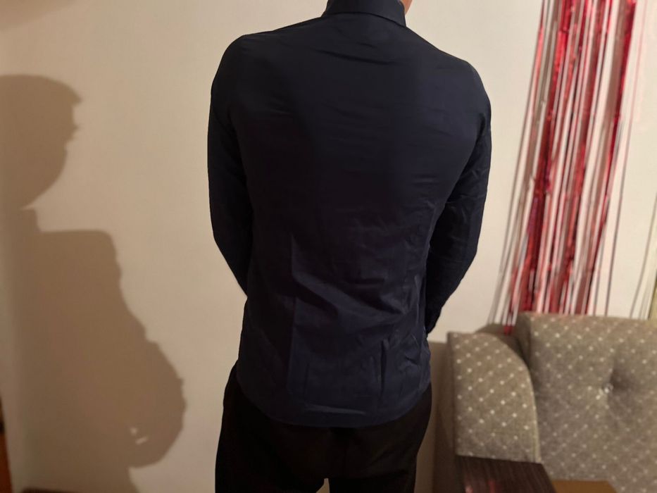 Продам рубашки школьные