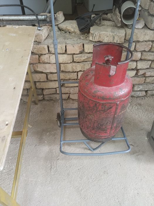 Gaz balon 25sotiladi