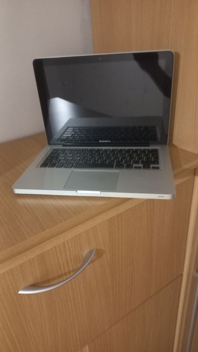 Срочно продам MacBookPro