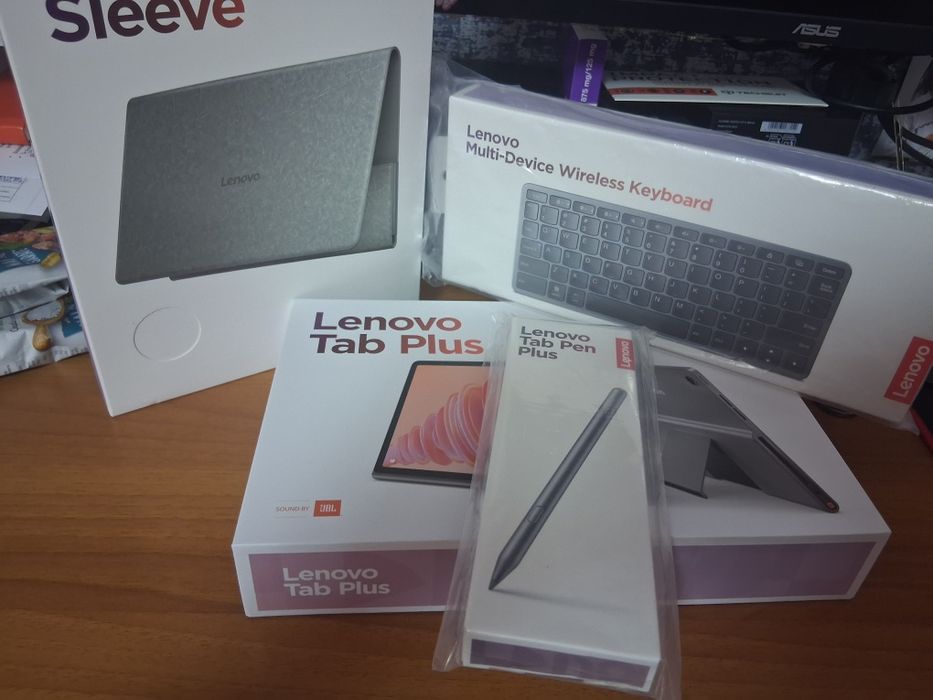 Tableta Lenovo Tab plus