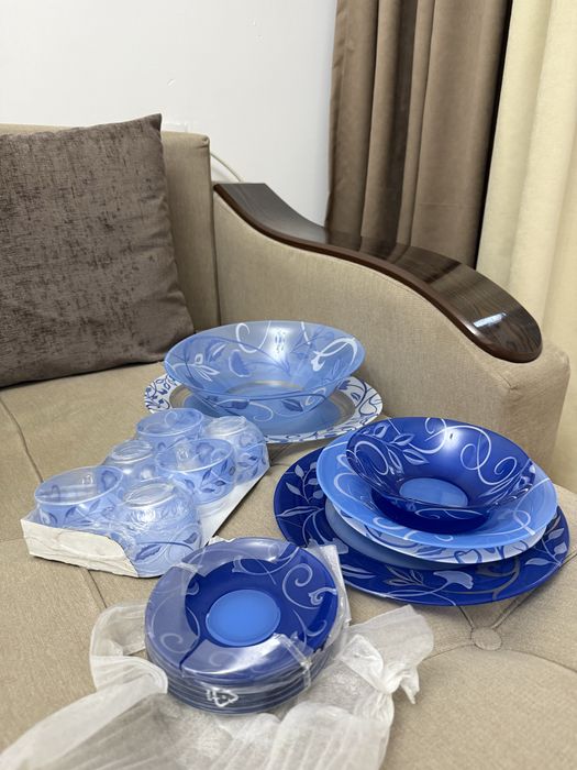 Сервис столовый новый