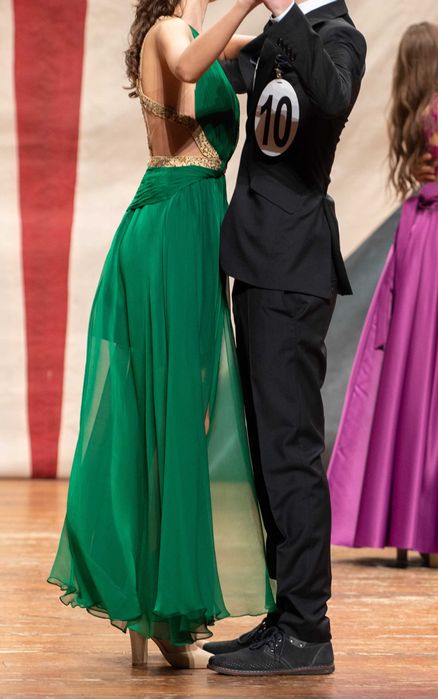 Rochie Verde Lungă Elegantă pentru Bal Boboci/ Preuniversitar/ Banchet