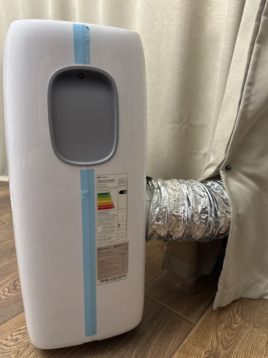 Мобильный кондиционер ElectroLux EACM-11 CL/N3 LOFT