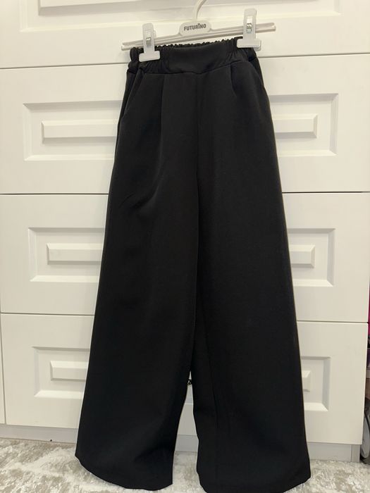 Новй Костюм на 7-8 лет