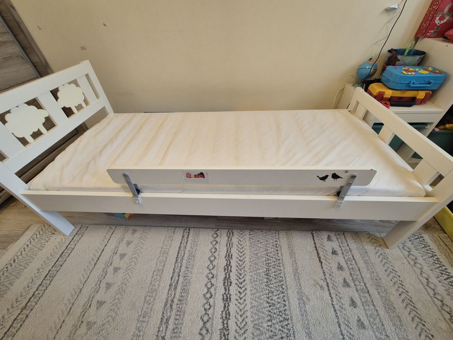 Pat copii IKEA cu protectie laterala detasabila