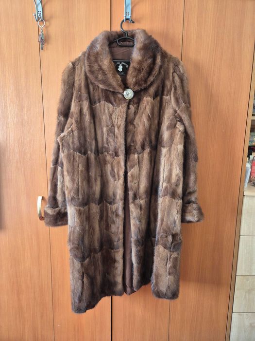 Haină de blană naturală