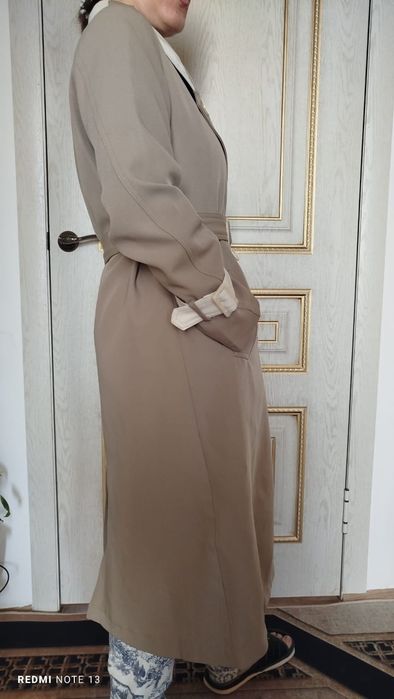 Продается тренч.