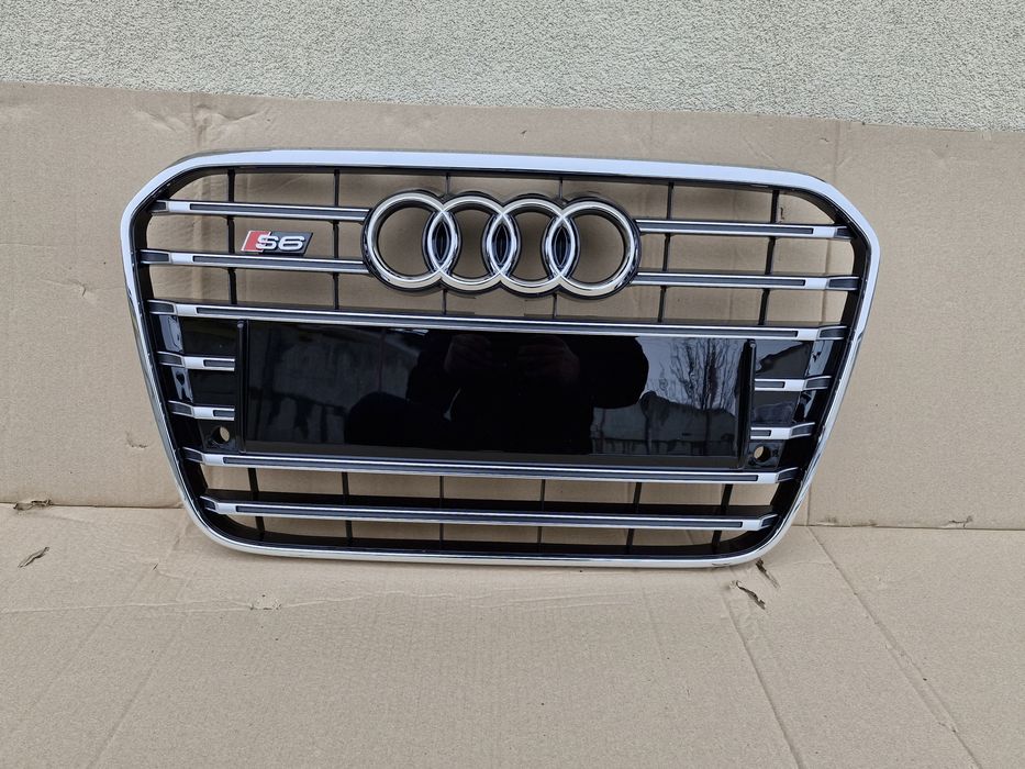 Grila centrala Audi A6 C7 S6 NOUA 2011-2014
