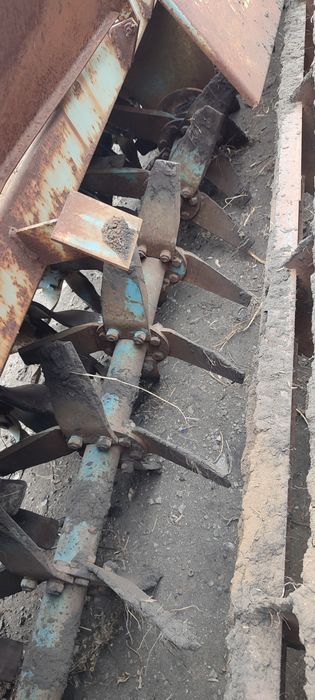 Рыхлитель выравниватель полей РВС-4