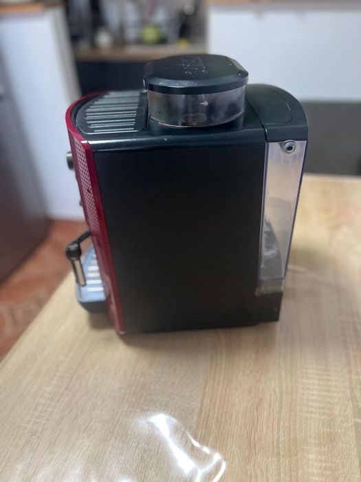 Vând espressor Krups