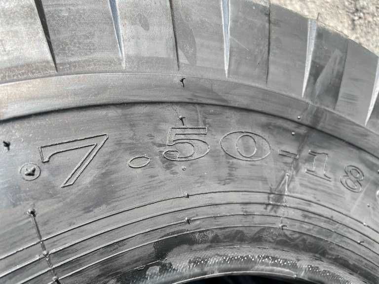 Anvelope noi de directie la tractor agricol pe fata 7.50-18 ozka