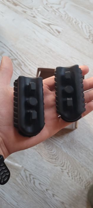 Vand amortizor cauciuc  pentru scarita foot pegs bmw gs