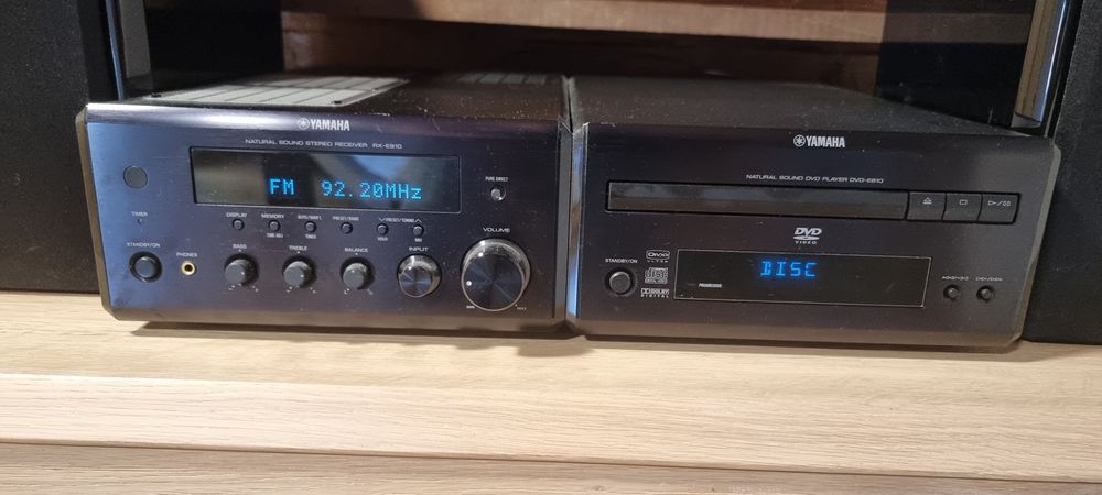 Vand Amplificator Yamaha RX-E 810 si DVD-E 810 cu boxe NX-E 800