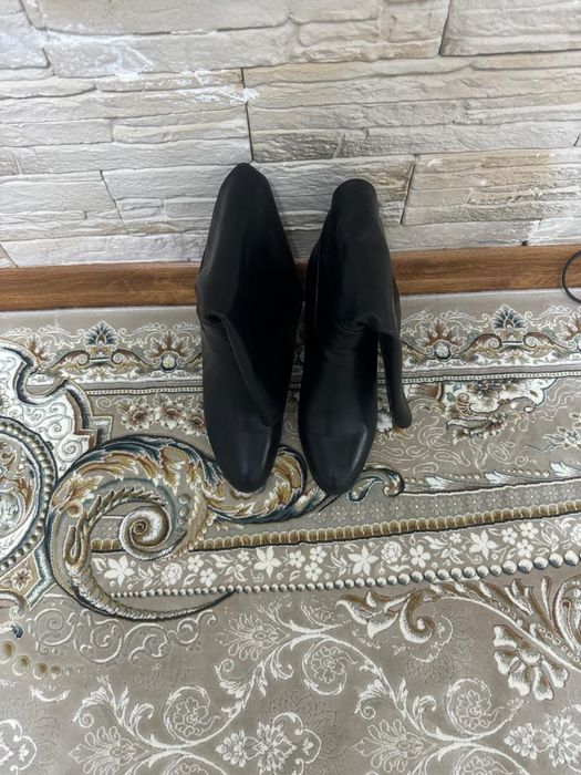 Продам кожаные сапоги осень