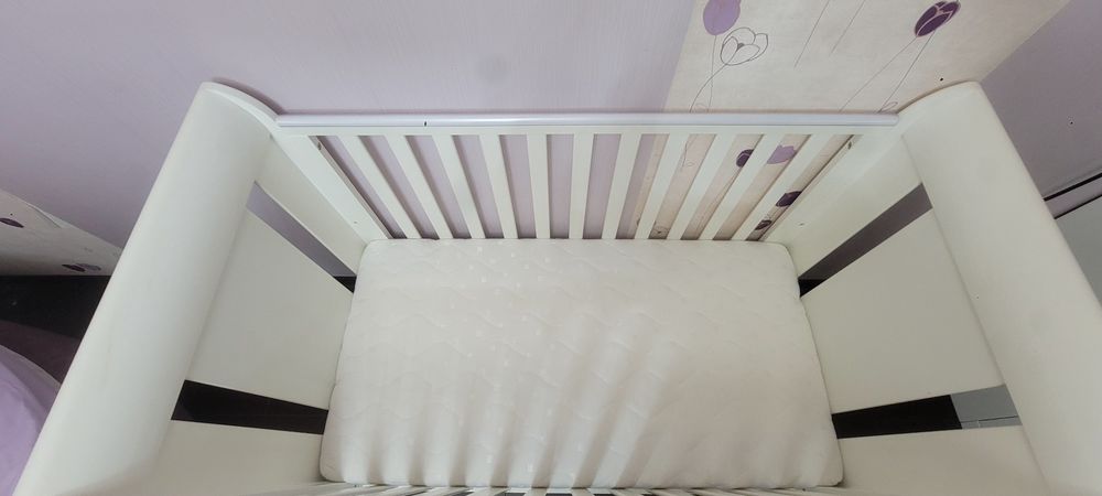 Pătuț evolutiv Tutti Bambini Katie 3 în 1 + salteaDescriere:
Vând pătu