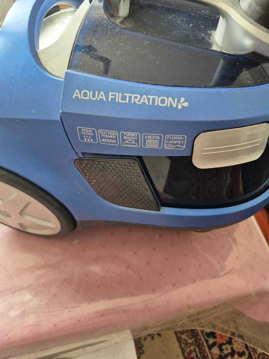 Пылесос с аквафильтром VITEK VT-1886 B