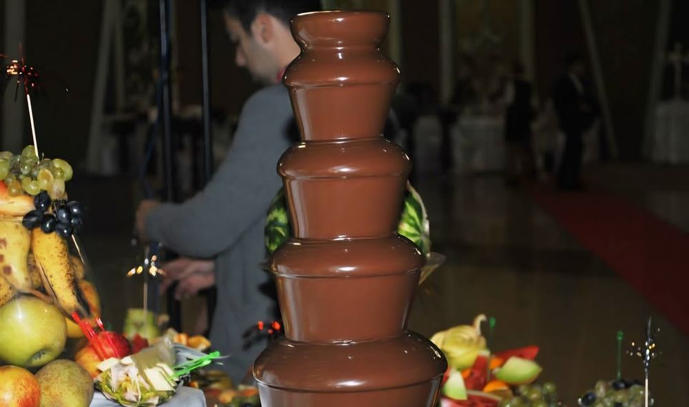 Fântână de ciocolată 5 etaje