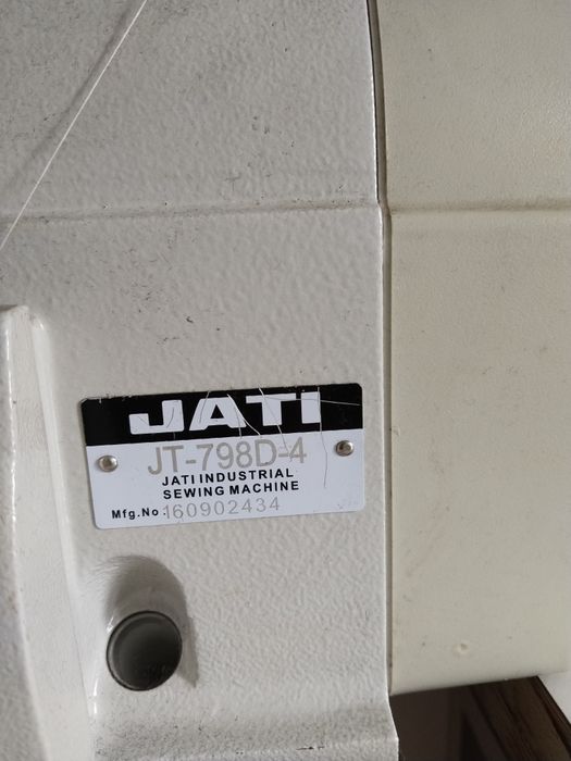 Швейные  машина оберлок