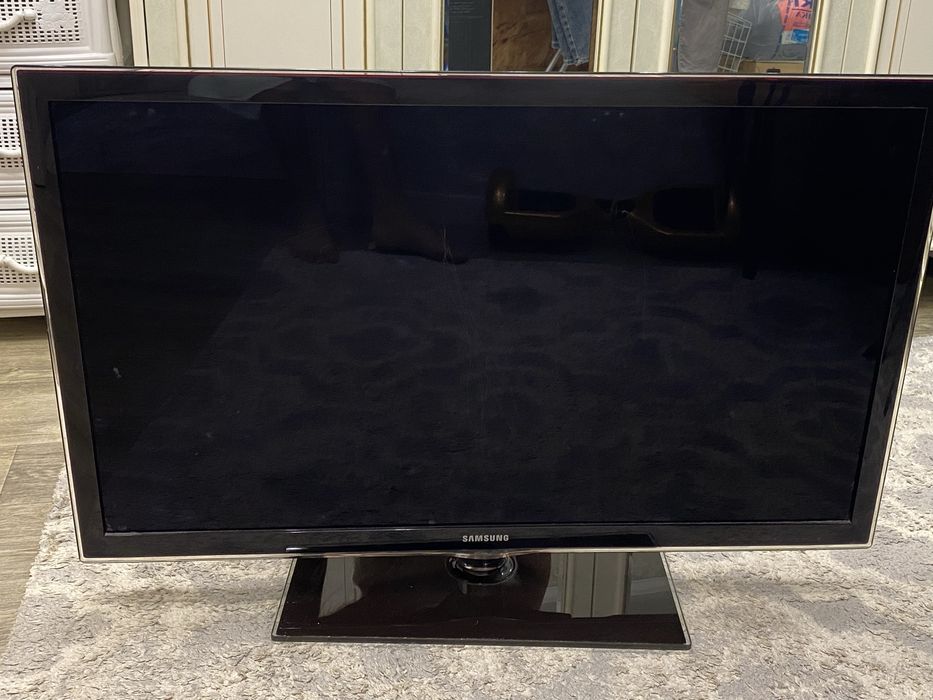Продам телевизор Samsung Full HD