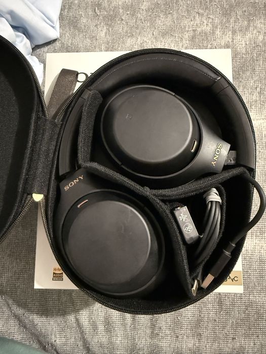 Продаю Sony wh-1000xm4, есть торг