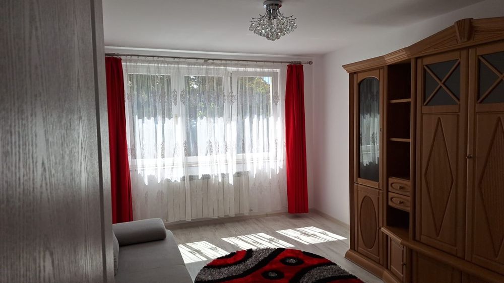 Se da în chirie apartament 3 camere  Suceava strada Tipografiei
