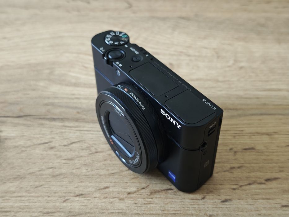 Sony RX100 Mark III (Комплект)