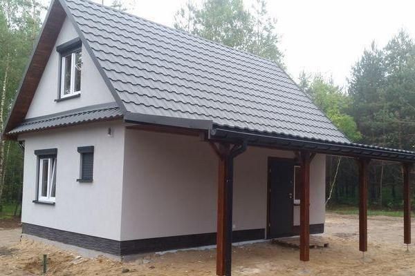 Vand case pe structura metalica din panouri sandwich