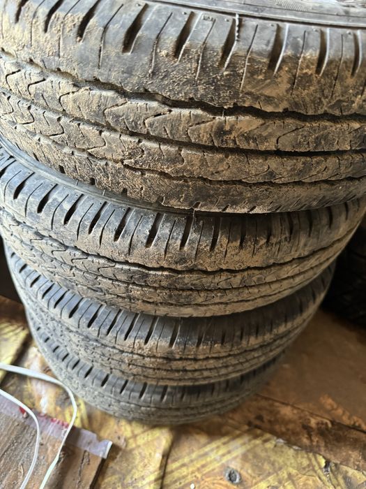 Продам диск с резиной на Шеврале Дамас