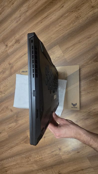 Asus TUF Gaming F17 FX706HM