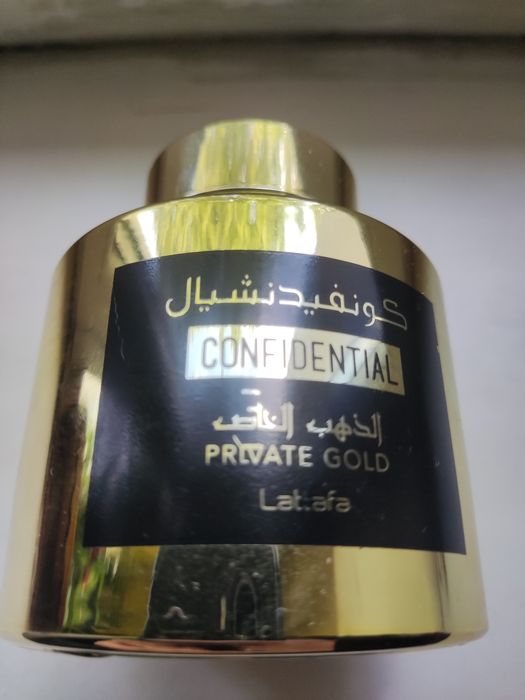 Lattafa Gold Confidential Dama