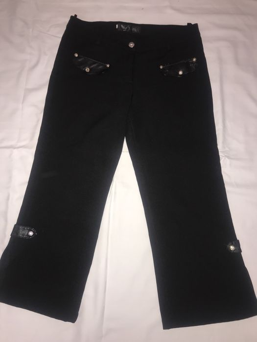 Бриджи кожаси токлган холати яхши йртики дог жойлари йок