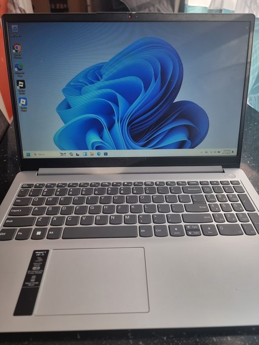 Laptop Lenovo nou