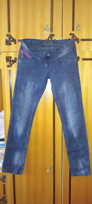 Чисто нови дънки за деца 12лв.бройката