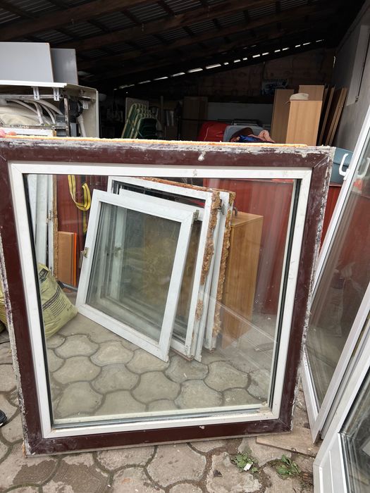 Geamuri si usi lemn stratificat si Aluminium termopan Import Austria