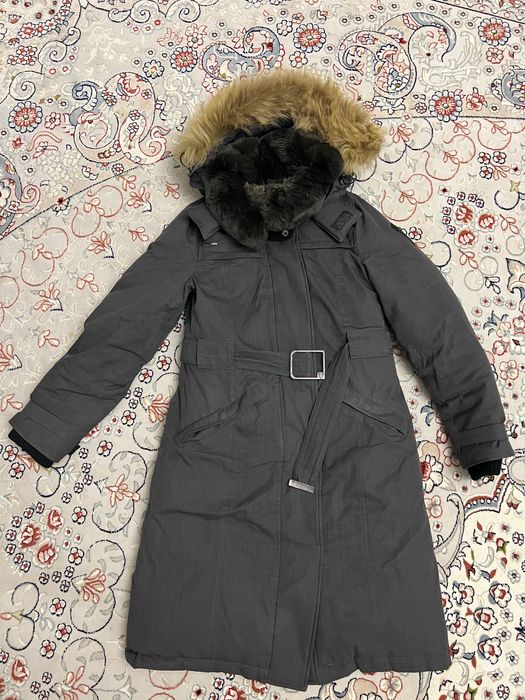 Срочно продам пуховик Nobis