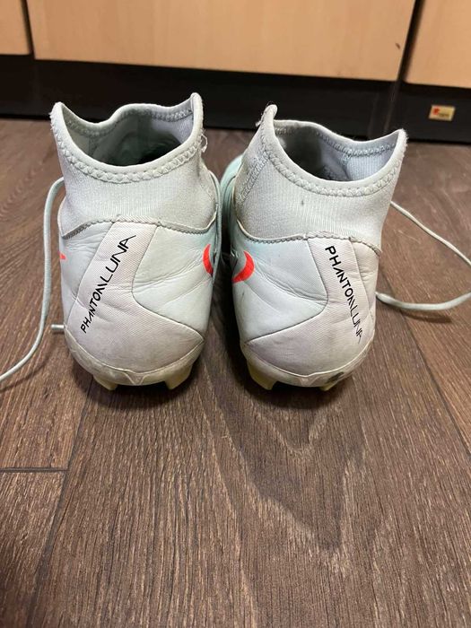 Бутонки Nike Phantom Luna II Academy