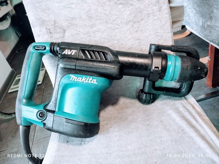 Къртач SDS Max Makita HM0871C