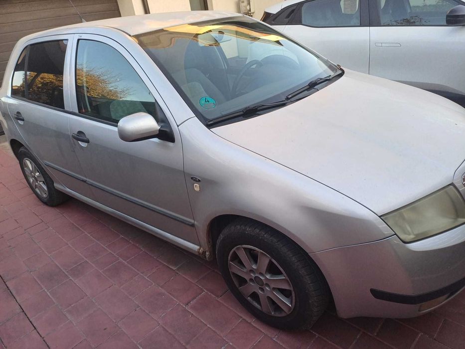 vand skoda fabia, an 2002, benzina, motor 1.4 16mpi, stare buna