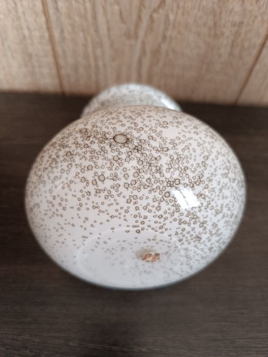 Ваза из цветного стекла